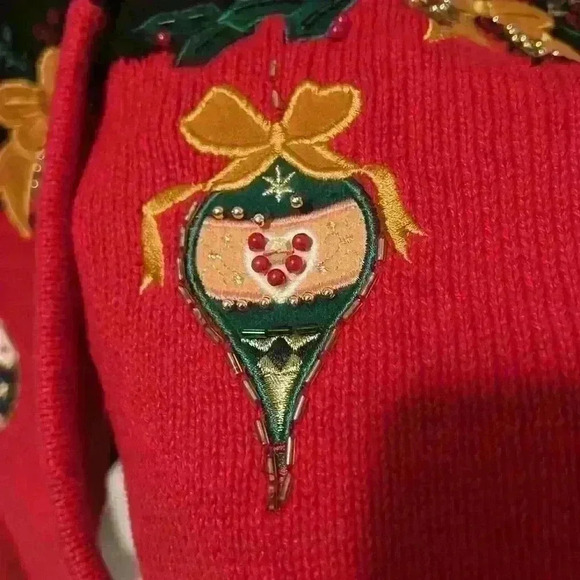 Vintage Ugly Christmas Button Down Sweater size Medium w beaded detail 80’s 90’s - Picture 8 of 8
